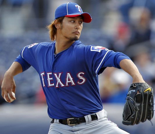Interpreters able to approach mound to help foreign-born pitchers