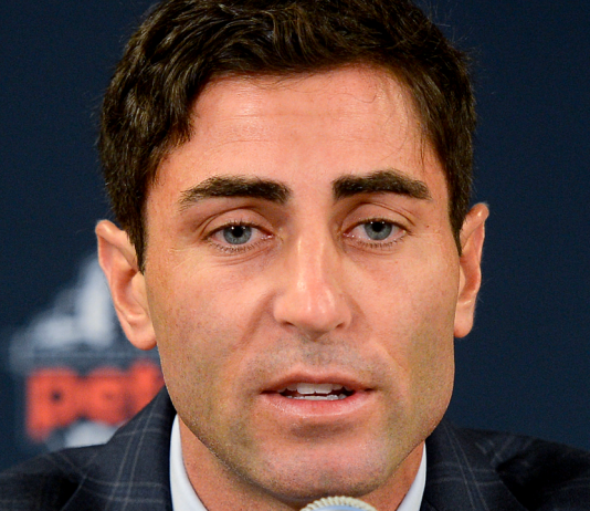 Preller mixes with other GMs for first time since suspension