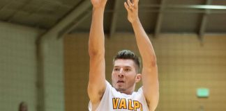 Peters sparks Valparaiso comeback win over Trinity, 89-75