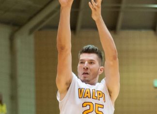 Peters sparks Valparaiso comeback win over Trinity, 89-75