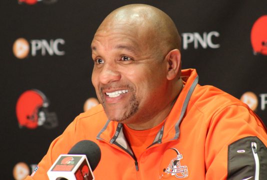 Browns say coach Hue Jackson’s job safe despite 0-10 start