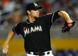 Giants sign right-hander Johnson to minor league deal