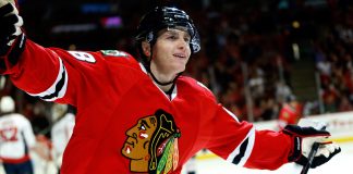 Blackhawks win 3-2 to hand Canadiens rare regulation loss