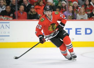 Blackhawks win seventh in a row
