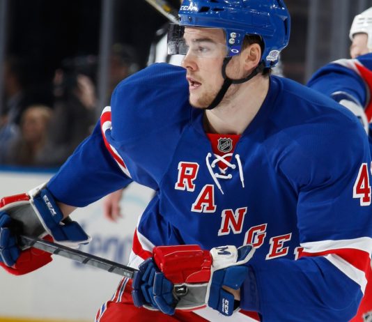 Panthers, Rangers swap defensemen McIlrath, Kampfer