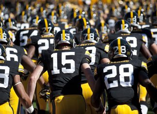 Hawkeyes return to middling ways after historic 2015