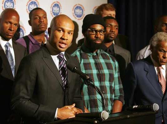 AP Sources: Owners pass new labor deal, players next