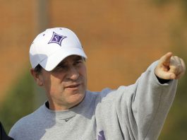 Fowler resigns as Furman football coach