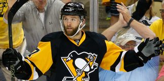 Rust hat trick leads Penguins to 8-5 win vs. Senators