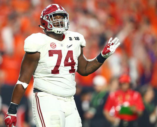 Alabama’s Cam Robinson wins Outland Trophy