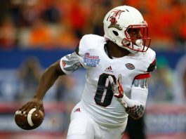 Jackson, Watson divvy up wins at College Football Awards