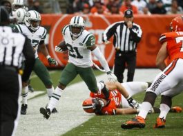 Jets place Gilchrist, Giacomini on injured reserve