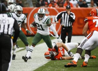 Jets place Gilchrist, Giacomini on injured reserve
