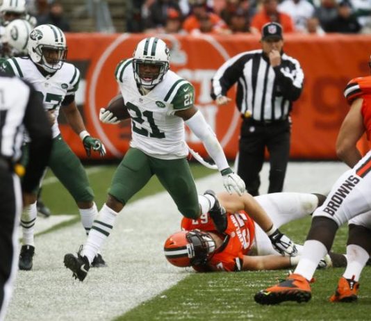 Jets place Gilchrist, Giacomini on injured reserve