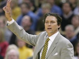 Jazz coach Quin Snyder misses game vs Lakers with illness