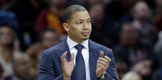 Champion Cavs adjusting with Smith out for extended period