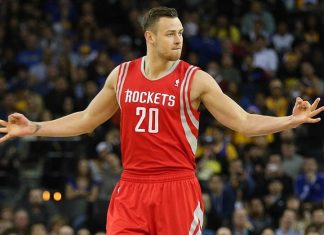 AP Source: Pelicans, 7-footer Motiejunas agree on contract