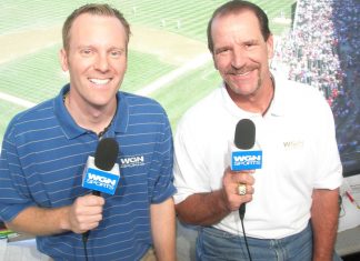 Cubs agree to 3-year extensions with TV broadcasters