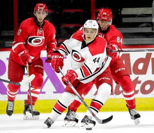 Aho scores 2, including 0T winner, as Hurricanes beat Bruins