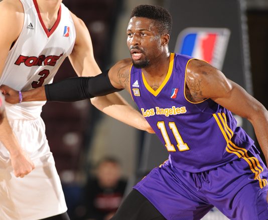 Lakers call up G David Nwaba from D-League affiliate