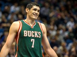AP source: Hawks acquire Ilyasova from 76ers for Splitter