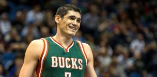 AP source: Hawks acquire Ilyasova from 76ers for Splitter