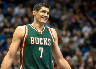 AP source: Hawks acquire Ilyasova from 76ers for Splitter