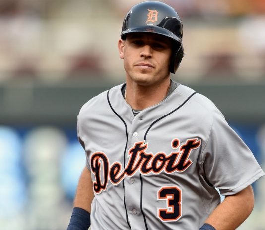Kinsler still a Tiger after shrugging off trade talk