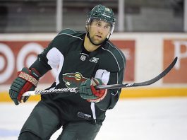 Zucker has 2 goals, assist as Wild beat Predators 5-2
