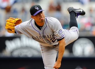 D-Backs sign pitcher De La Rosa to minor league contract