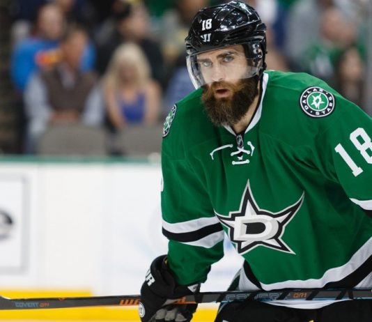 Anaheim Ducks get Patrick Eaves from Dallas for draft pick