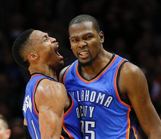 Struggling Warriors, Iguodala show signs of frustration