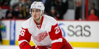Blackhawks acquire F Tomas Jurco in trade with Red Wings
