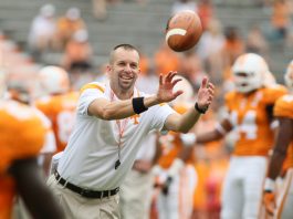 Chicago Bears hire Azzanni as receivers coach