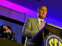 Mississippi self-imposes 1-year football postseason ban