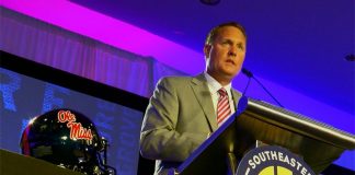 Mississippi self-imposes 1-year football postseason ban