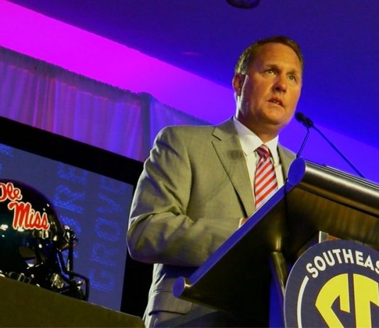 Mississippi self-imposes 1-year football postseason ban