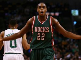 Bucks hold off Lakers 107-103 after 3 ejections for shoving