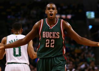 Bucks hold off Lakers 107-103 after 3 ejections for shoving