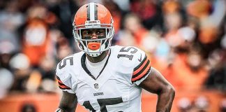 Ex-NFL player gets probation after Arizona arrest last year