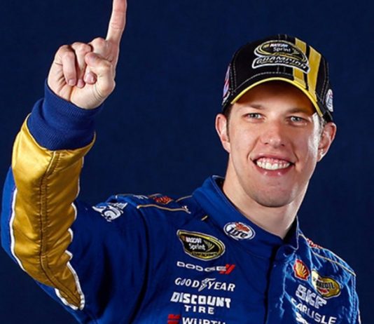 Keselowski pulls away and wins at Martinsville