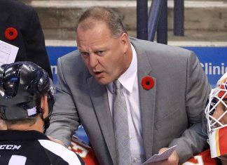 Vegas Golden Knights tab Gallant as their first coach
