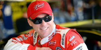 Harvick earns 1st NASCAR Cup pole on fresh Texas track