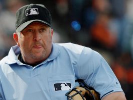 Umpire Dale Scott sustains concussion on Trumbo foul tip