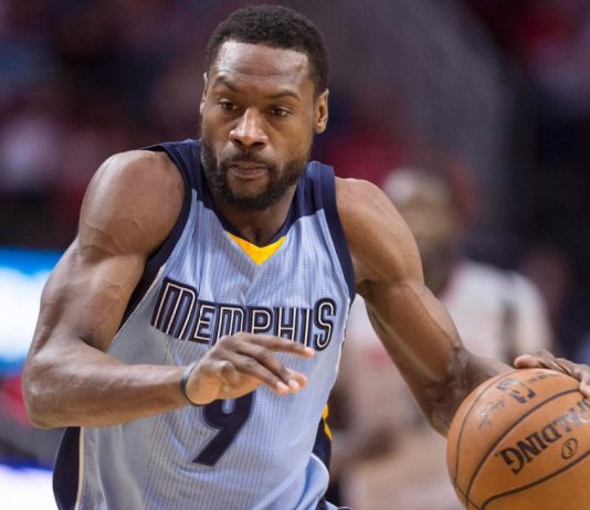 Pelicans sign veteran free agent G Allen