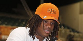 Oklahoma State LB Calvin Bundage ejected for targeting