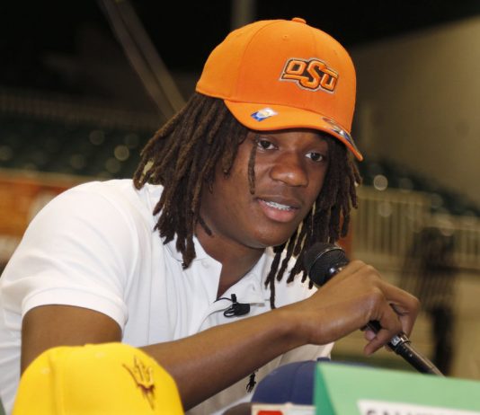 Oklahoma State LB Calvin Bundage ejected for targeting