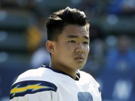 Broncos block late FG, beat Chargers 24-21 in Joseph’s debut