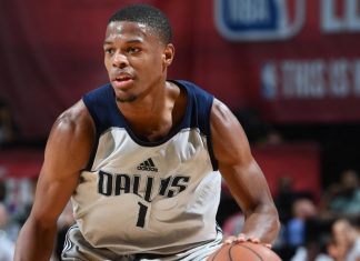 Mavs rookie G Smith sprains left ankle