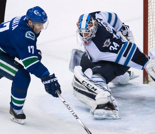 Winnipeg Jets vs Vancouver Canucks 10/12/2017 Odds & Prediction